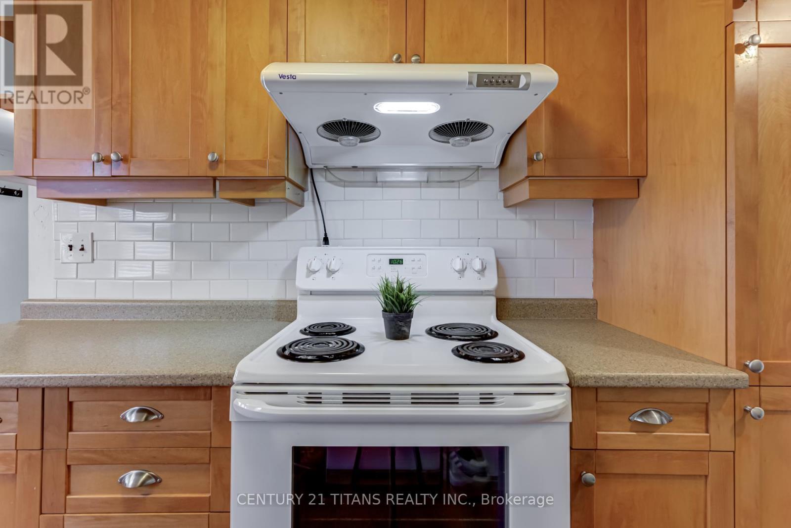 130 West Beach Road, Clarington (Bowmanville), Ontario  L1C 3K3 - Photo 16 - E12770156