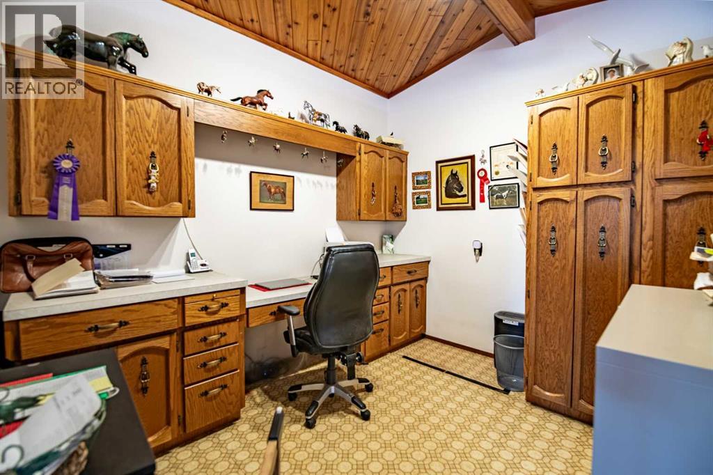 274052 Township Road, Rural Ponoka County, Alberta  T4J 1V9 - Photo 16 - A2283047