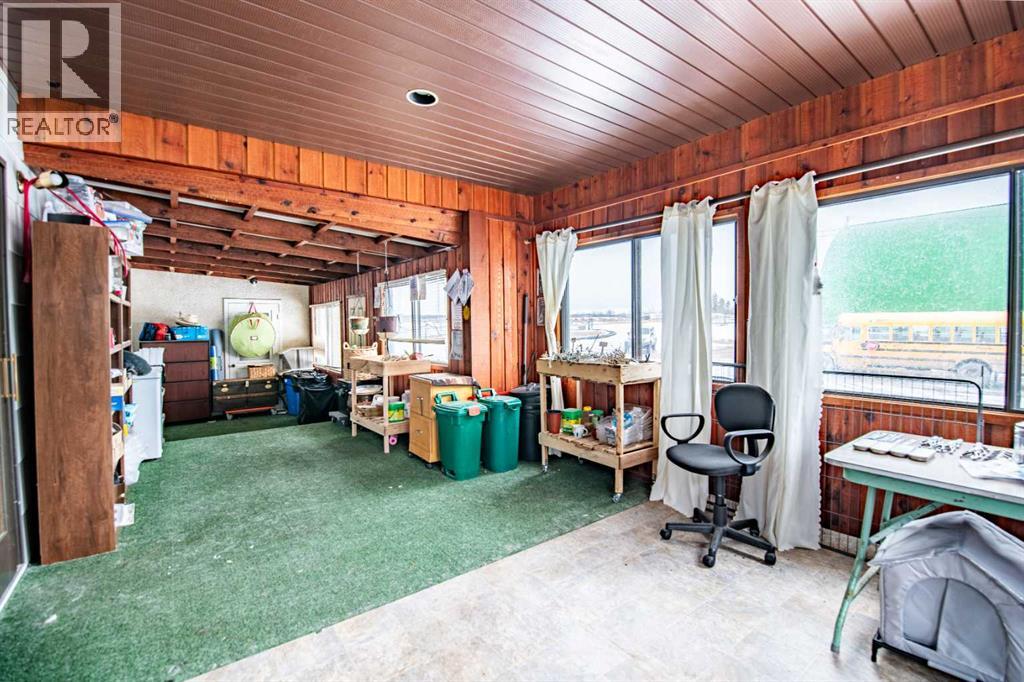 274052 Township Road, Rural Ponoka County, Alberta  T4J 1V9 - Photo 17 - A2283047