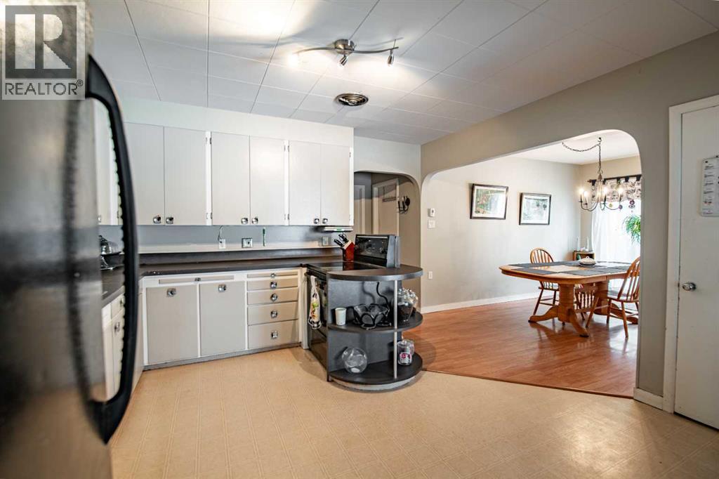 274052 Township Road, Rural Ponoka County, Alberta  T4J 1V9 - Photo 5 - A2283047