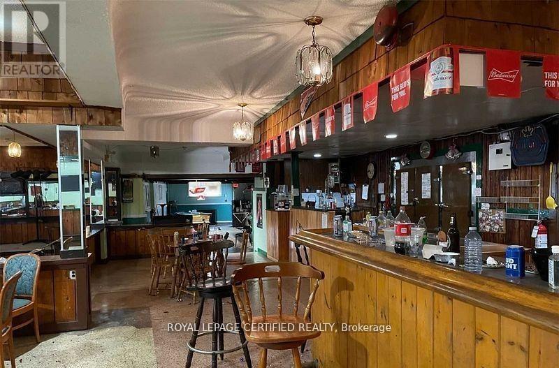 172 Beach Road, Hamilton, Ontario  L8L 4A5 - Photo 3 - X12770152