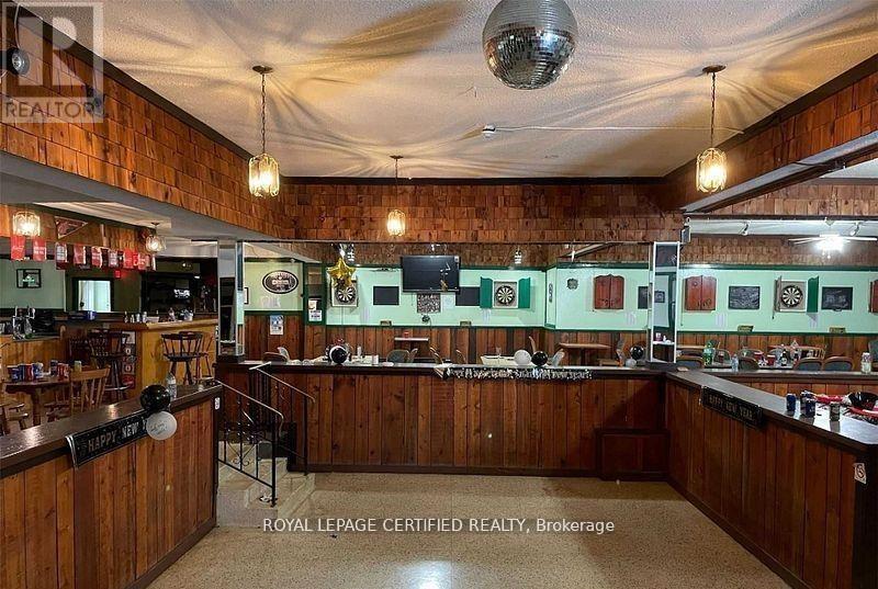 172 Beach Road, Hamilton, Ontario  L8L 4A5 - Photo 4 - X12770152