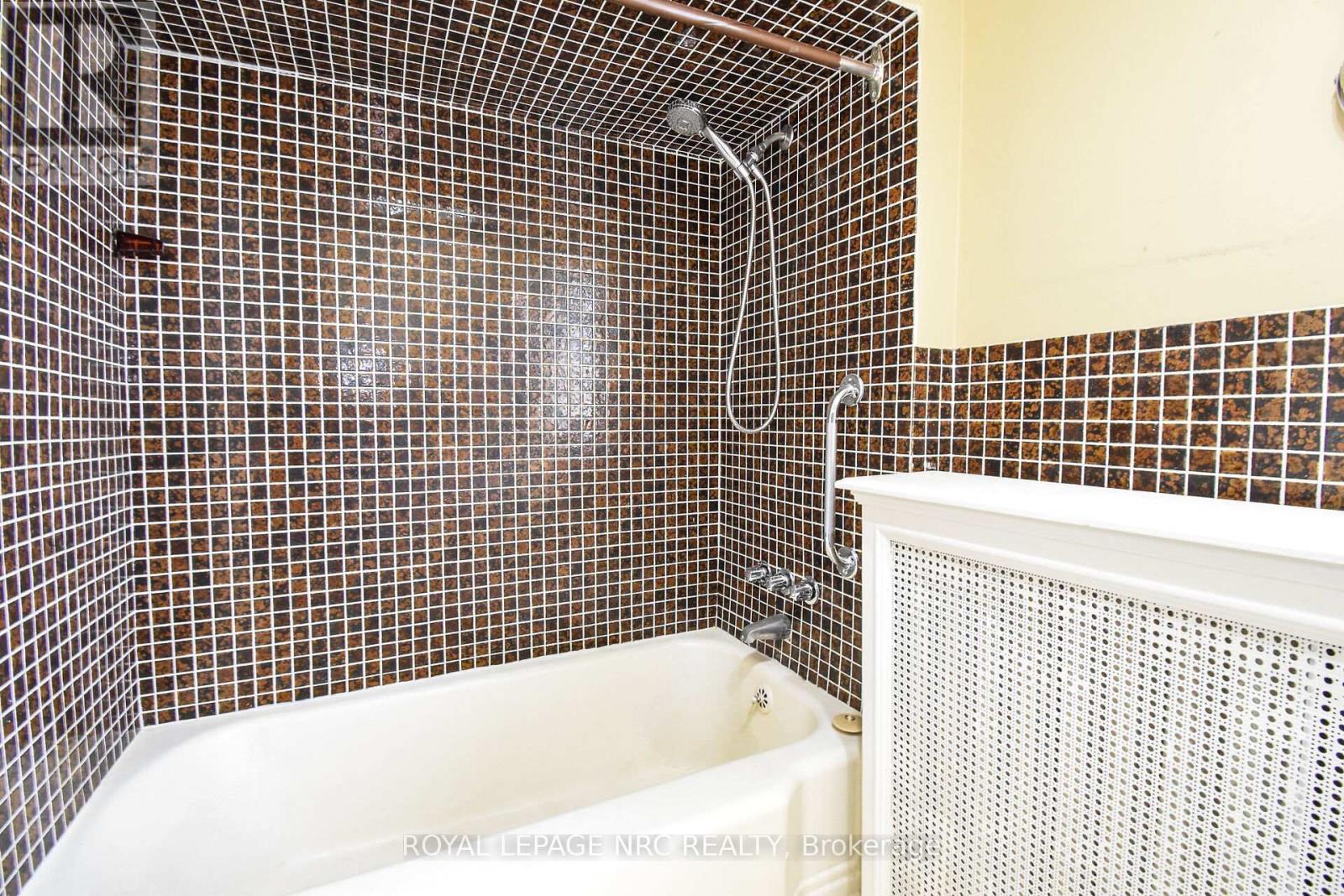 499 Townline Road, Niagara-On-The-Lake, Ontario  L2M 6W1 - Photo 31 - X12770178