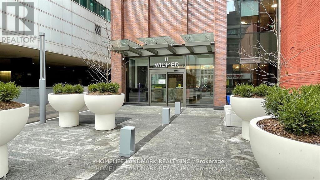 3607 - 8 Widmer Street, Toronto (Waterfront Communities), Ontario  M5V 0W6 - Photo 2 - C12770190