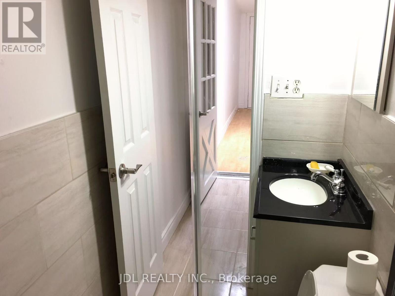 46 Sullivan Street, Toronto (Kensington-Chinatown), Ontario  M5T 1C1 - Photo 14 - C12770198