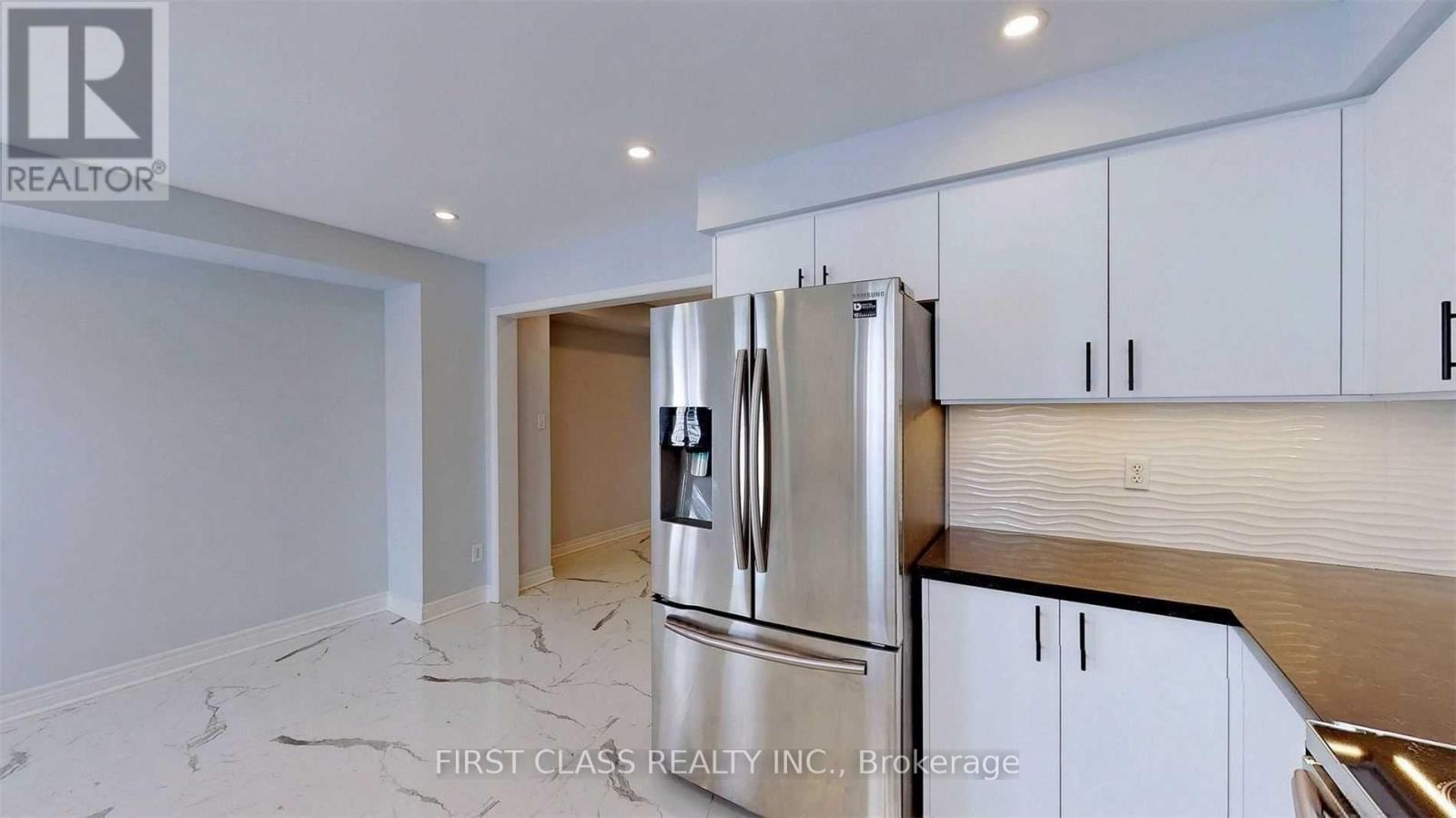 112 Revelstoke Crescent, Richmond Hill (Langstaff), Ontario  L4B 4T5 - Photo 10 - N12770186