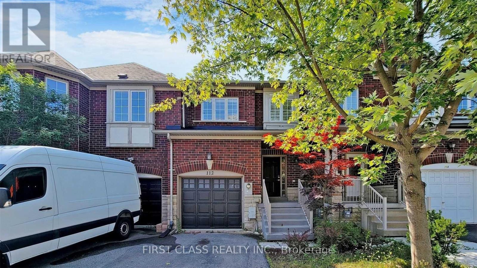 112 Revelstoke Crescent, Richmond Hill (Langstaff), Ontario  L4B 4T5 - Photo 2 - N12770186
