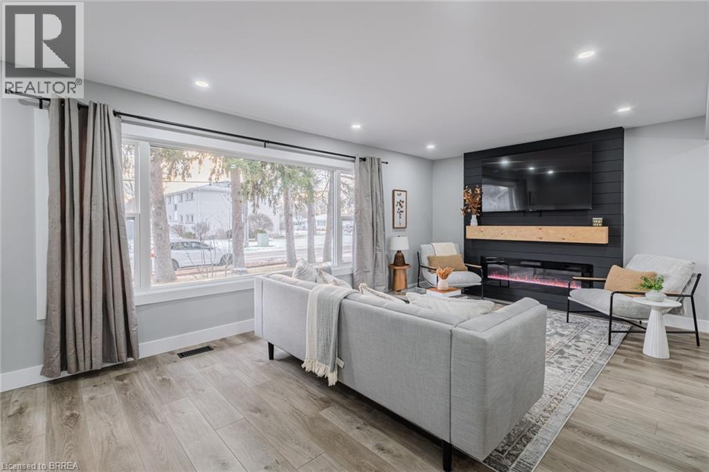 234 Grand Street, Brantford, Ontario  N3R 4C4 - Photo 9 - 40802280