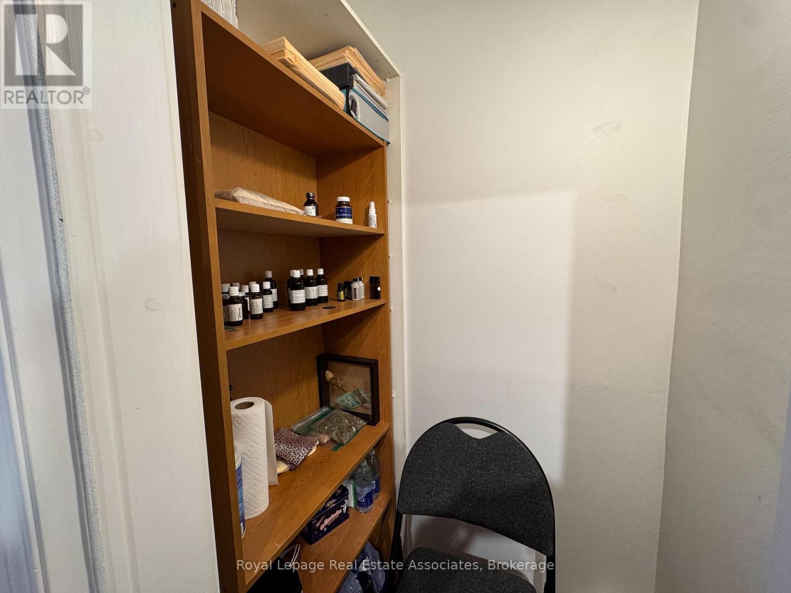 207 - 1553 Hurontario Street, Mississauga (Mineola), Ontario  L5G 3H7 - Photo 7 - W12770206