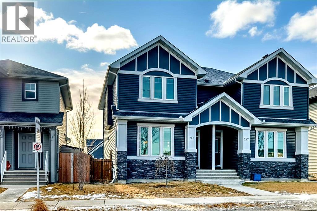 261 River Heights Drive, Cochrane, Alberta