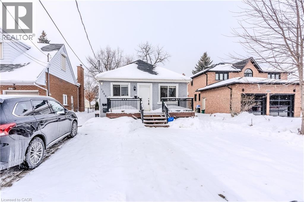 1208 West 5th Street, Hamilton, Ontario  L9B 1J6 - Photo 1 - 40803688