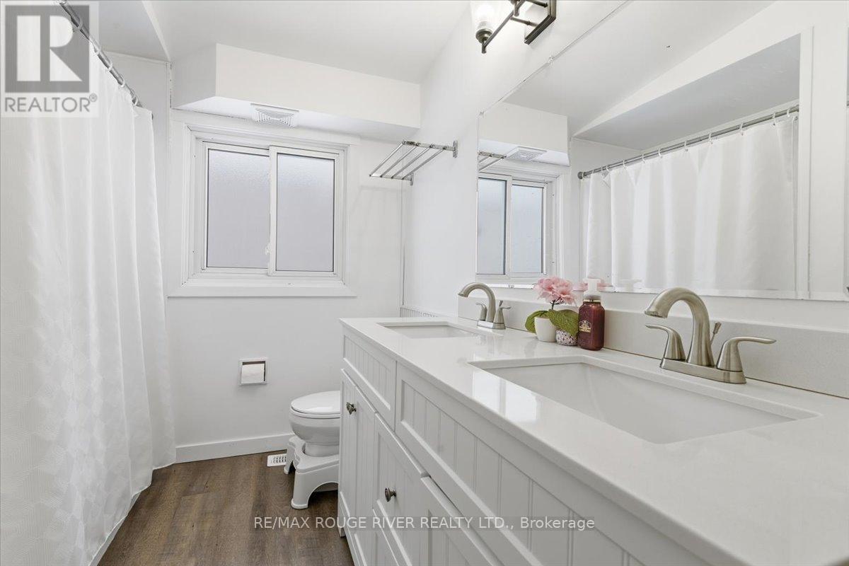 499 Raymond Street, Peterborough, Ontario  K9H 5M7 - Photo 11 - X12770218