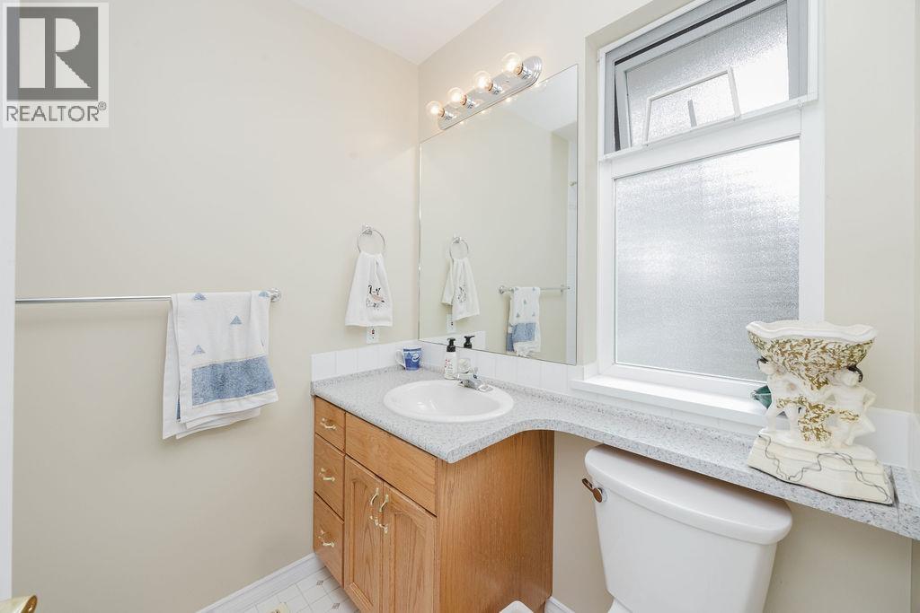 5809 Anchor Road, Sechelt, British Columbia  V7Z 0N3 - Photo 23 - R3087759