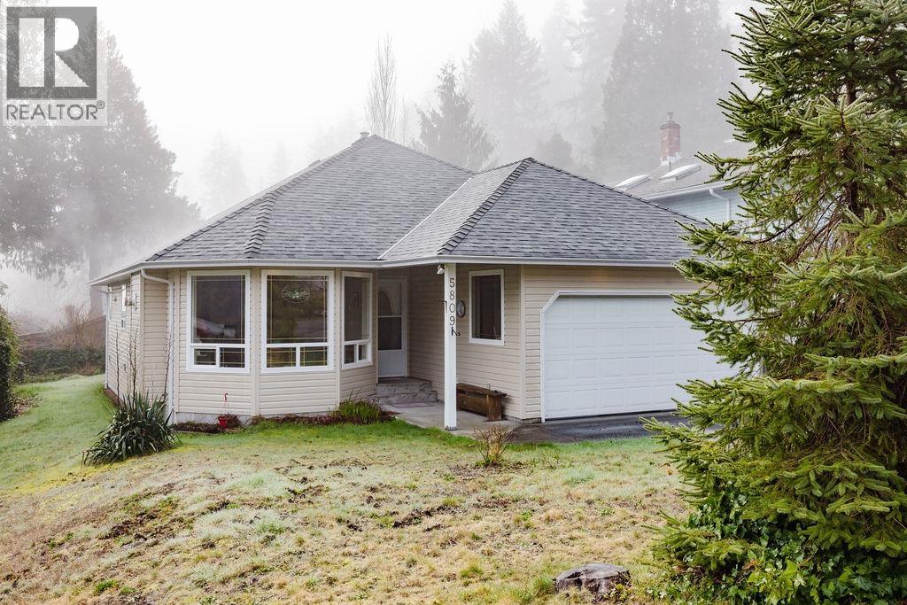 5809 Anchor Road, Sechelt, British Columbia  V7Z 0N3 - Photo 29 - R3087759