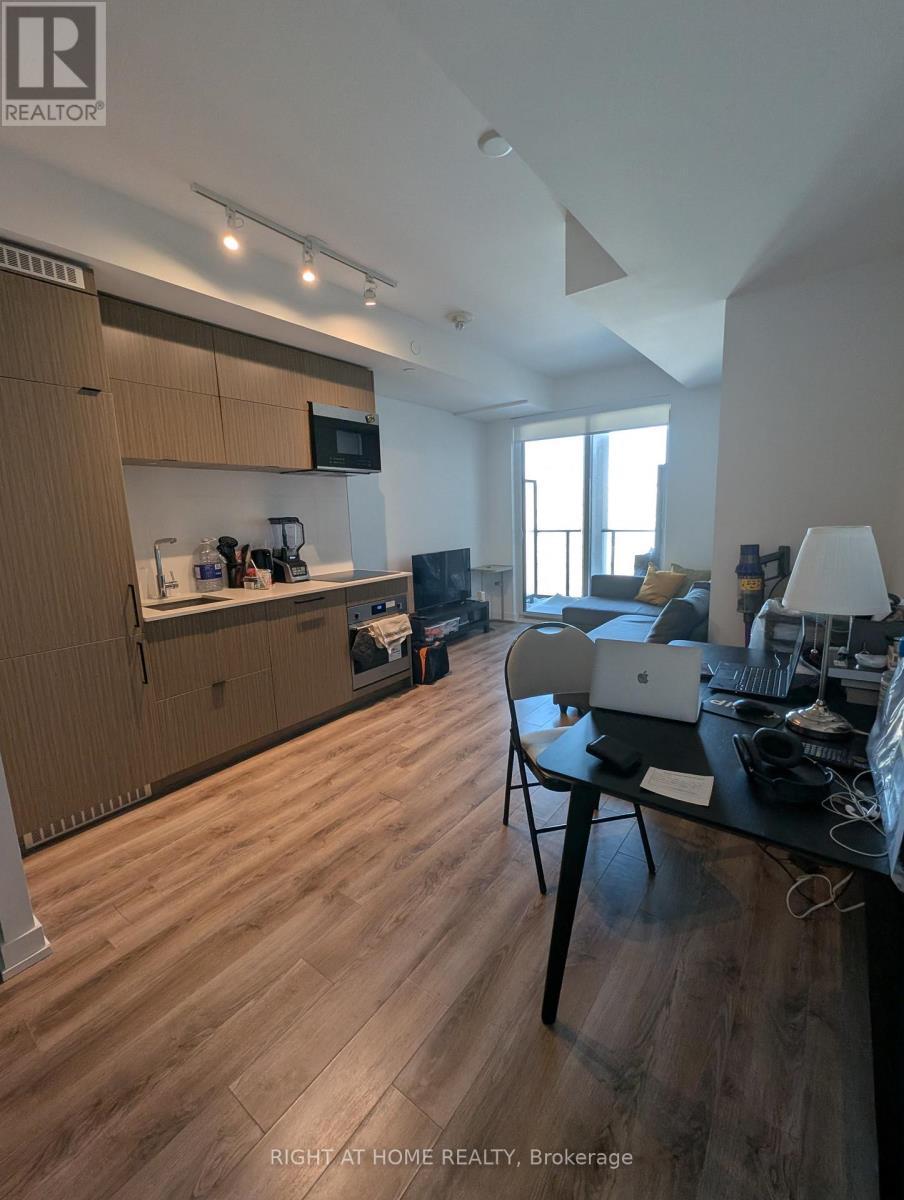 1319 - 20 Edward Street, Toronto, Ontario  M5G 0C5 - Photo 3 - C12770226