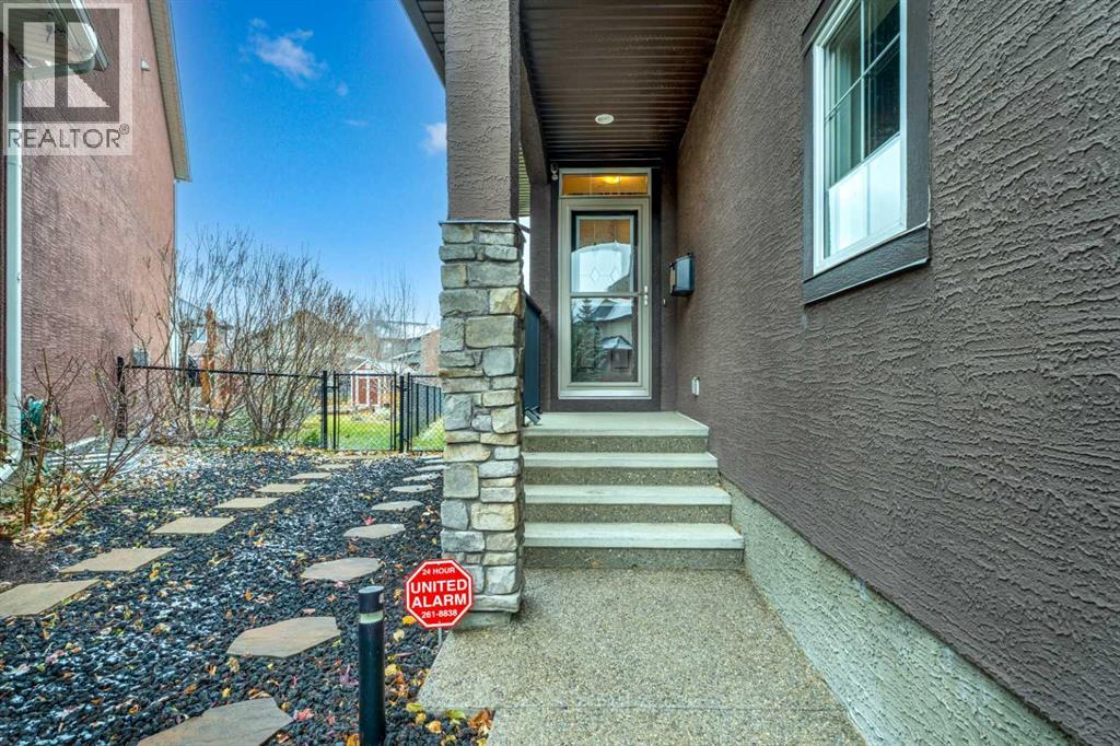 199 Cranarch Landing Se, Calgary, Alberta  T3M 0Z6 - Photo 2 - A2284560