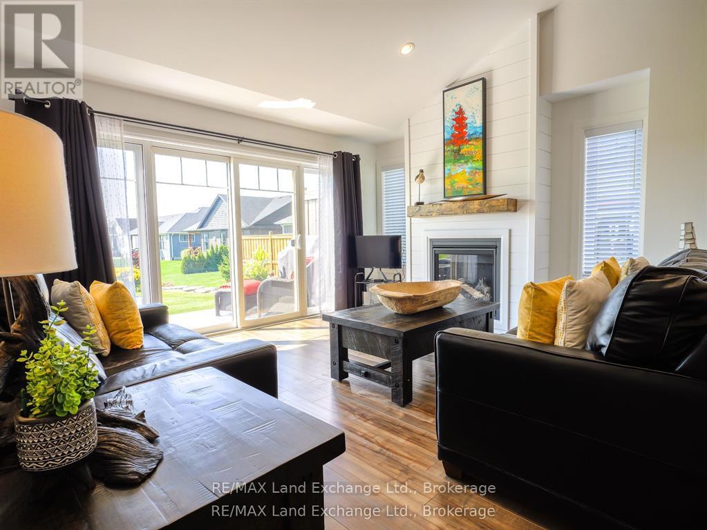 2 Fairway Lane, Saugeen Shores, Ontario  N0H 2C3 - Photo 11 - X12770236