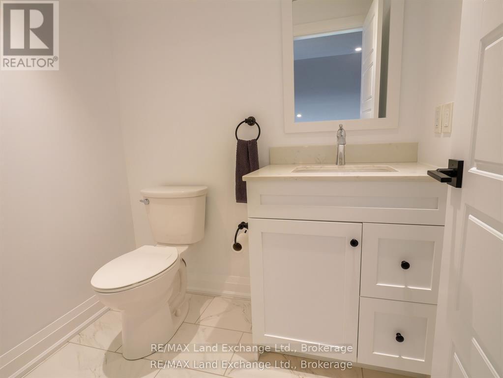 2 Fairway Lane, Saugeen Shores, Ontario  N0H 2C3 - Photo 19 - X12770236