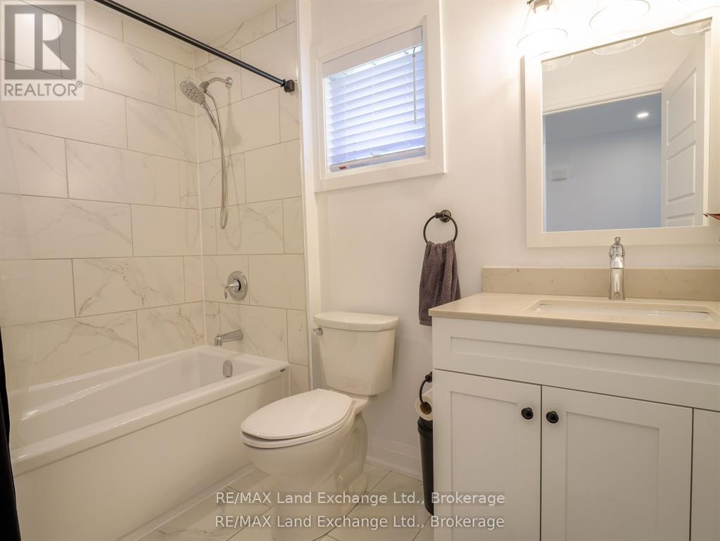 2 Fairway Lane, Saugeen Shores, Ontario  N0H 2C3 - Photo 25 - X12770236