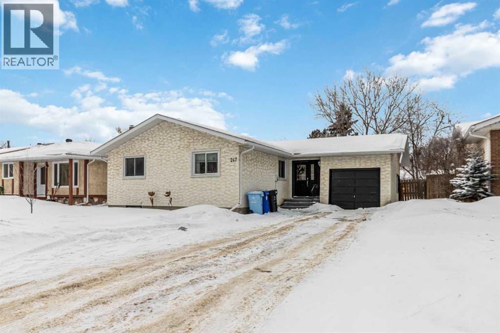 247 Cornwall Drive, Fort Mcmurray, Alberta  T9K 1G7 - Photo 2 - A2281492