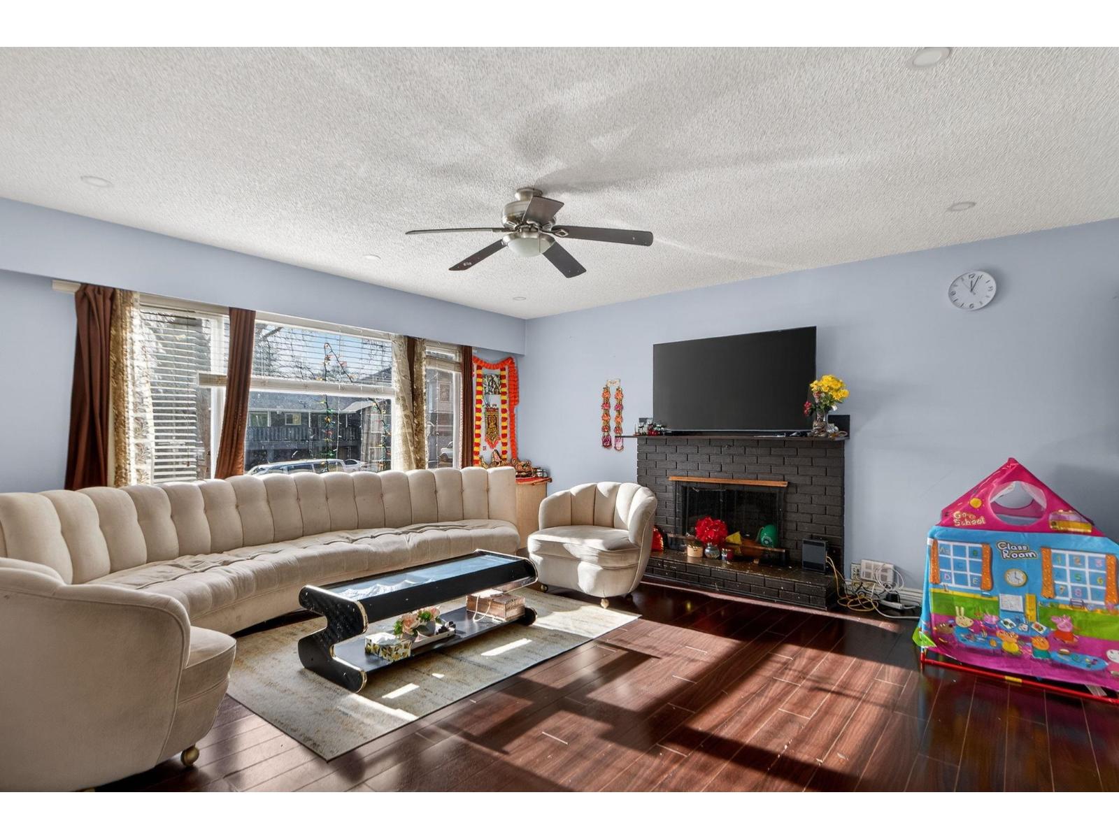 12959 Carluke Crescent, Surrey, British Columbia  V3V 6R5 - Photo 6 - R3086925