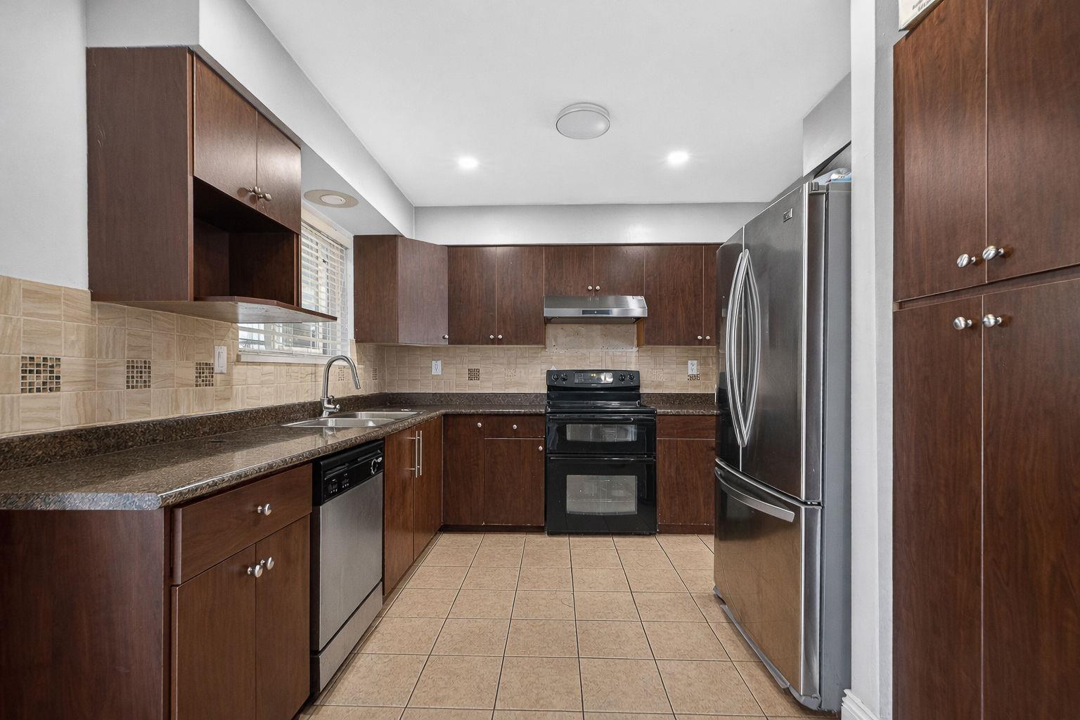 12959 Carluke Crescent, Surrey, British Columbia  V3V 6R5 - Photo 9 - R3086925