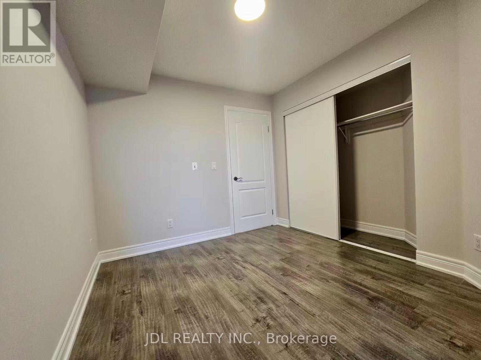 501 - 62 Suncrest Boulevard, Markham, Ontario  L3T 7Y6 - Photo 11 - N12707162