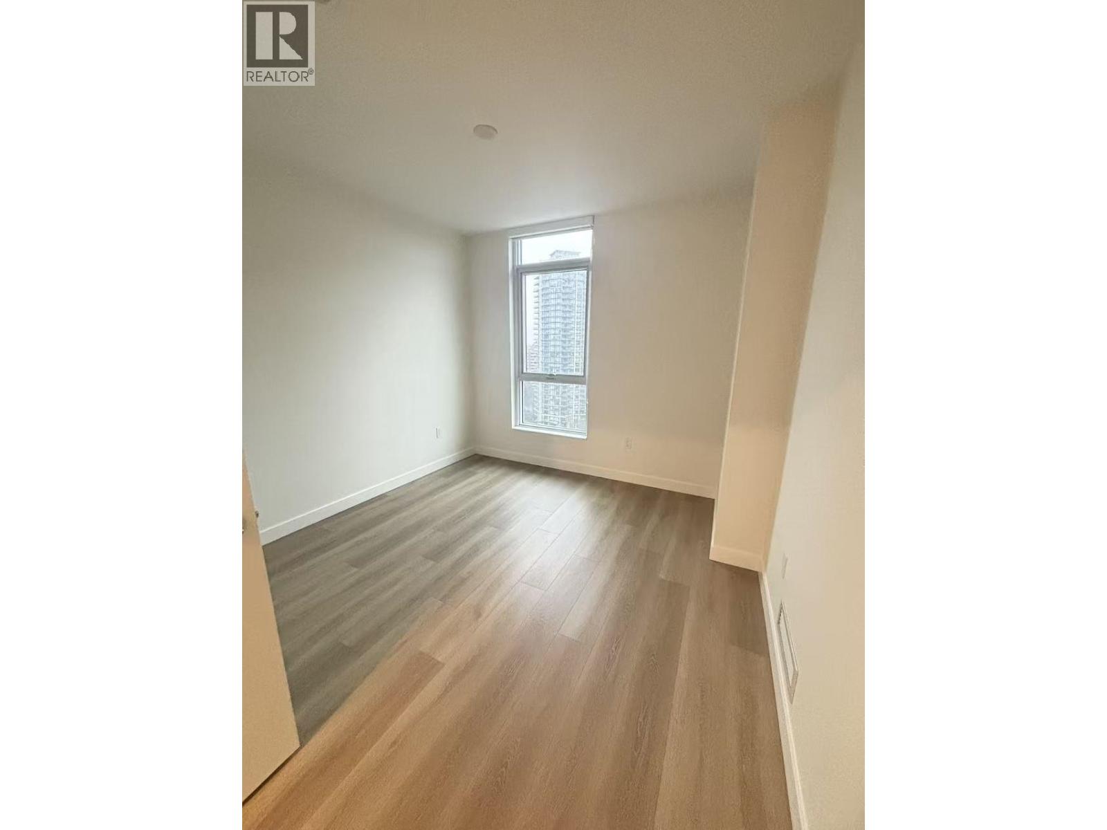 5987 Wilson Avenue, Burnaby, British Columbia  V5H 0M1 - Photo 5 - R3087349