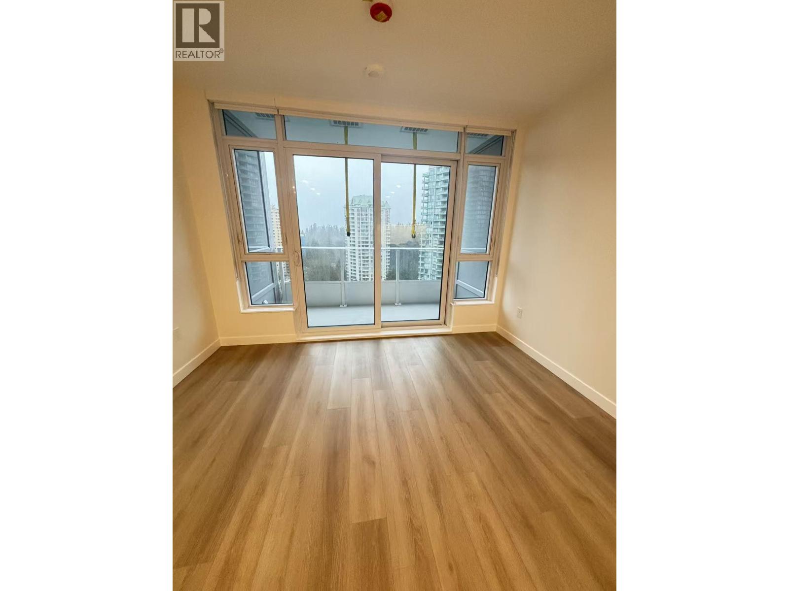 5987 Wilson Avenue, Burnaby, British Columbia  V5H 0M1 - Photo 4 - R3087349