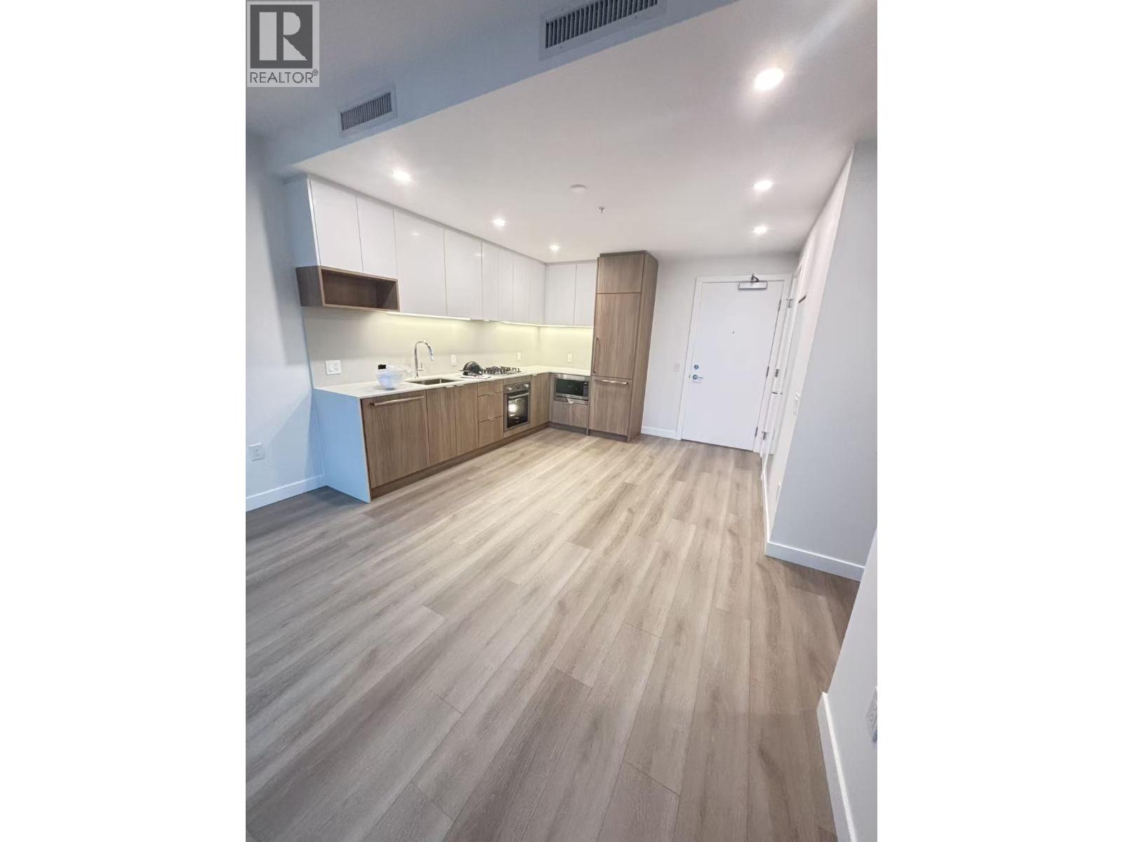 5987 Wilson Avenue, Burnaby, British Columbia  V5H 0M1 - Photo 2 - R3087349