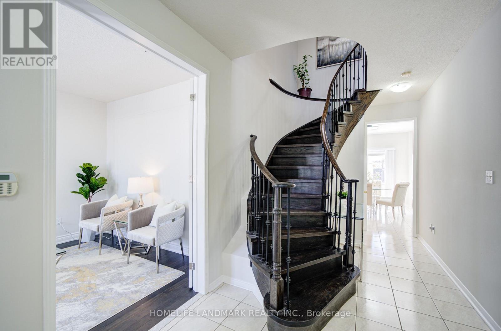 7 Walden Street, Markham (Middlefield), Ontario  L3S 3M1 - Photo 4 - N12770242