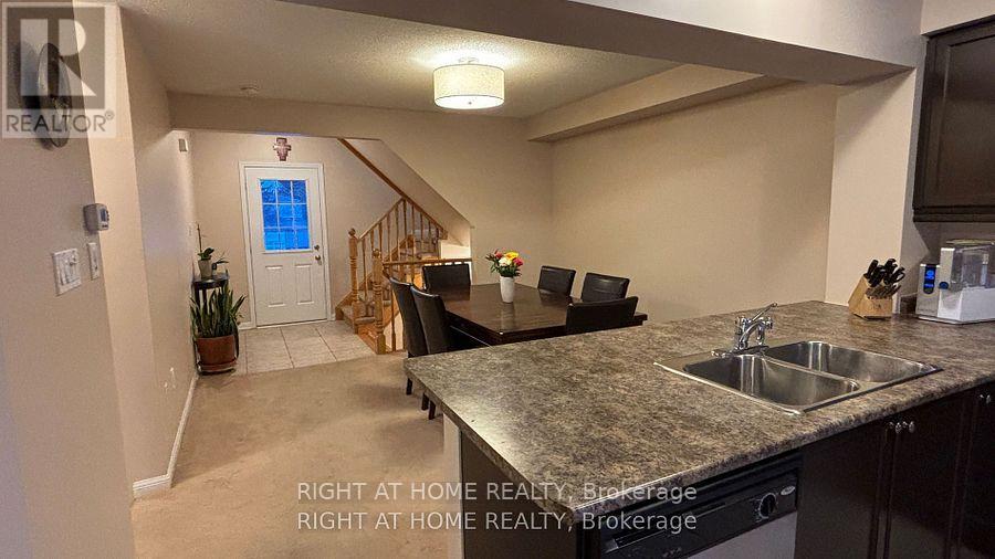 622 Cargill Path, Milton, Ontario  L9T 7X2 - Photo 4 - W12770232