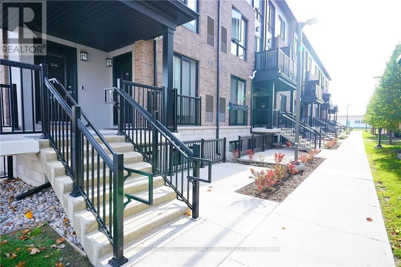 215 - 1206 MAIN STREET, milton (de dempsey), Ontario