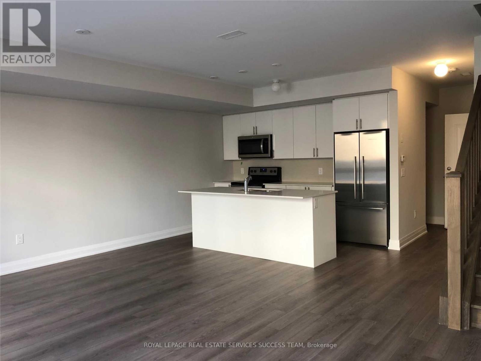 215 - 1206 Main Street, Milton, Ontario  L9T 9K6 - Photo 3 - W12770238