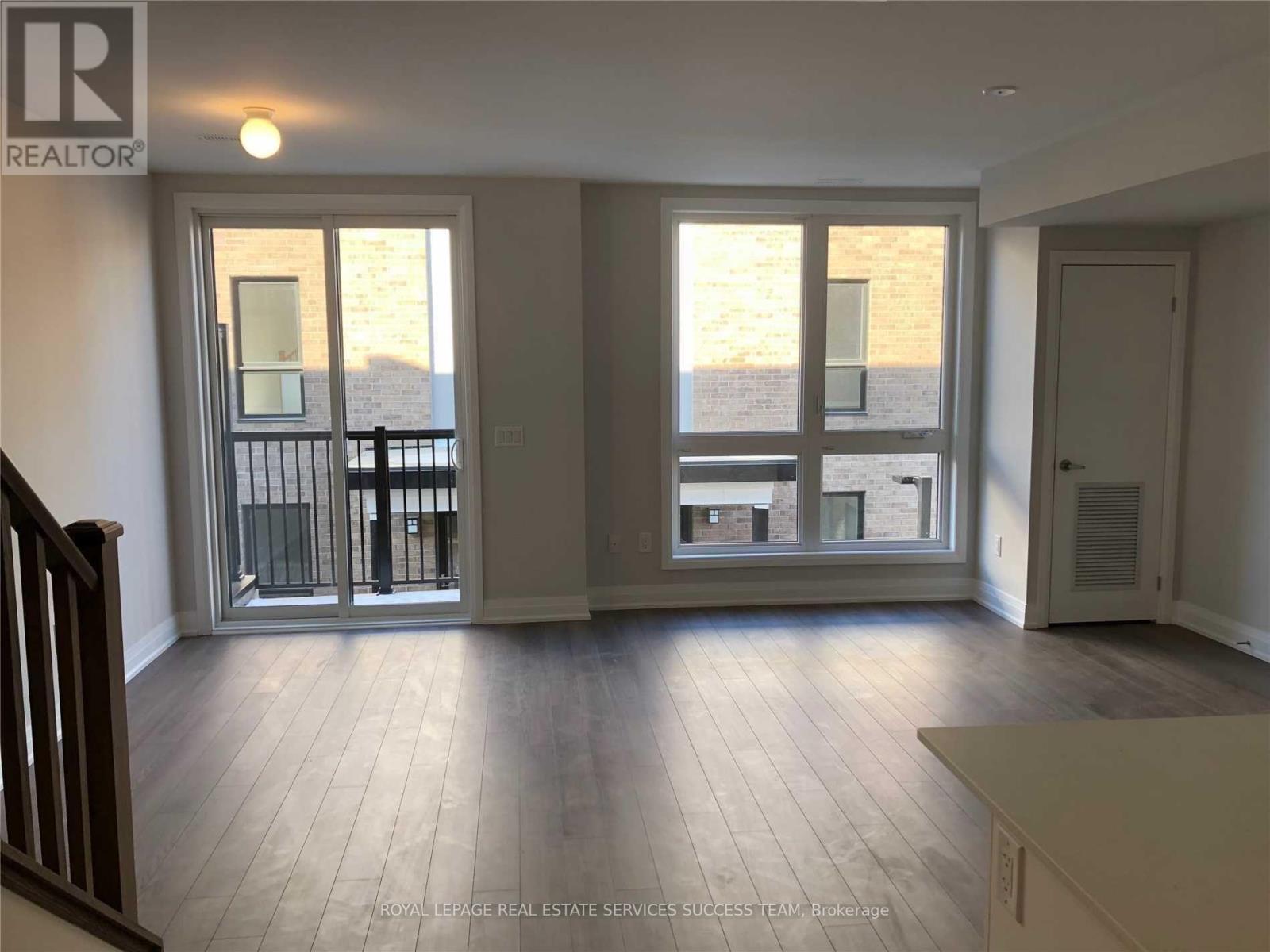 215 - 1206 Main Street, Milton, Ontario  L9T 9K6 - Photo 5 - W12770238