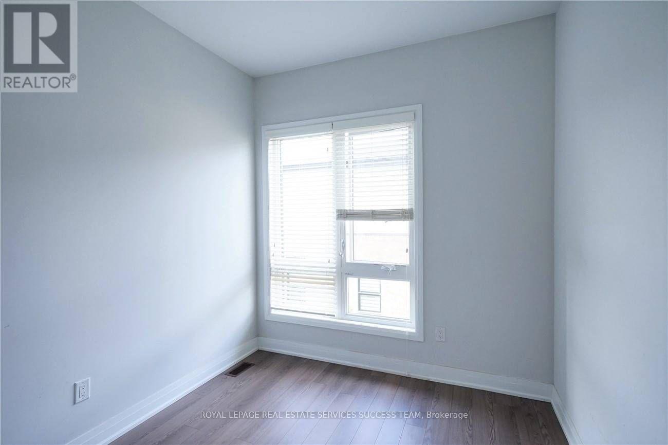 215 - 1206 Main Street, Milton, Ontario  L9T 9K6 - Photo 8 - W12770238