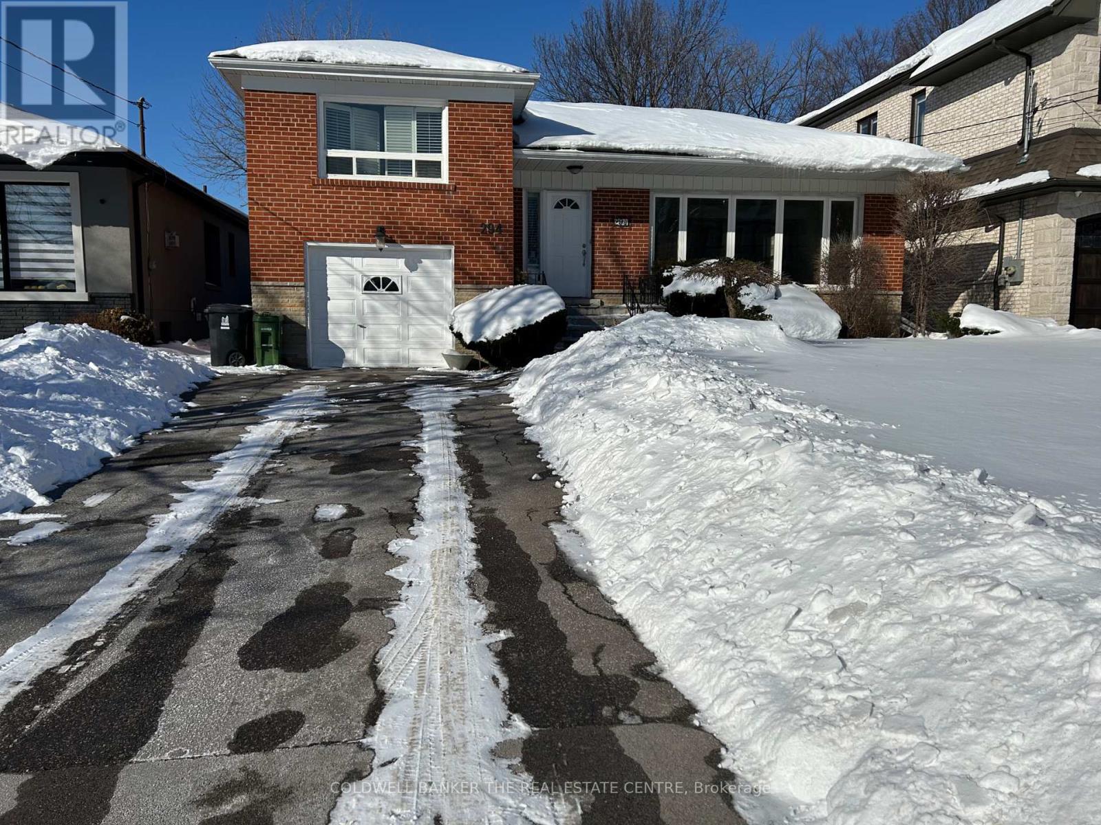 294 BETTY ANN DRIVE, Toronto, Ontario