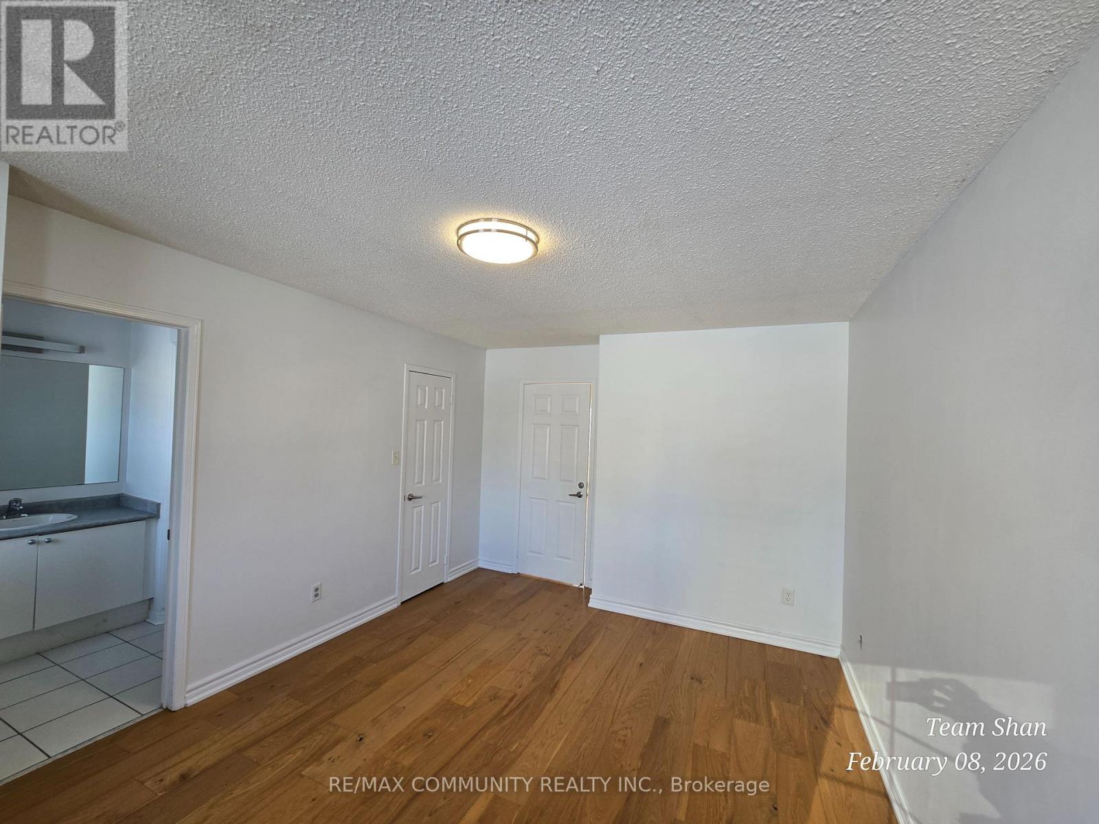 16 Bernard Avenue, Brampton, Ontario  L6Y 5S6 - Photo 11 - W12769102