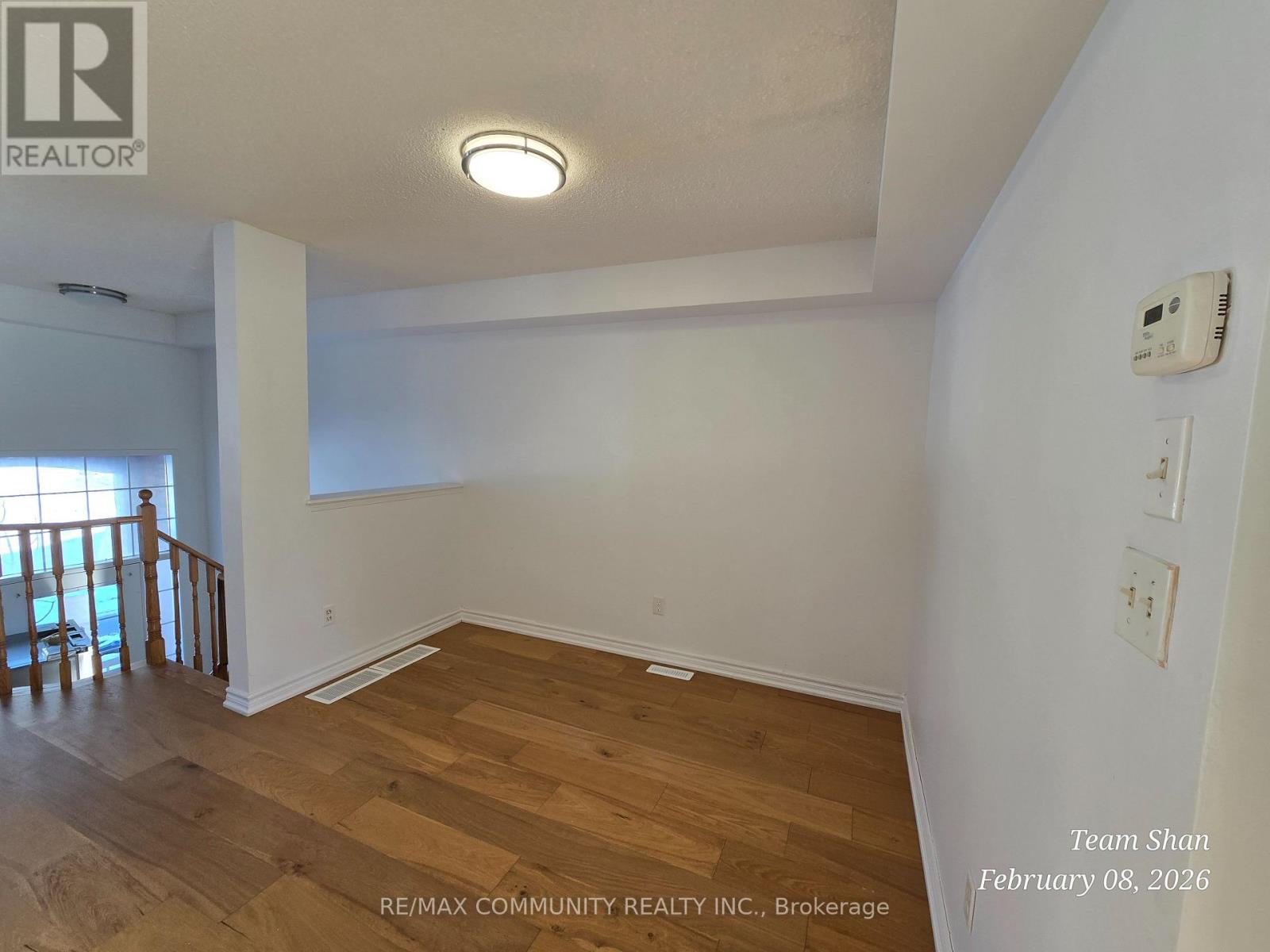 16 Bernard Avenue, Brampton, Ontario  L6Y 5S6 - Photo 4 - W12769102