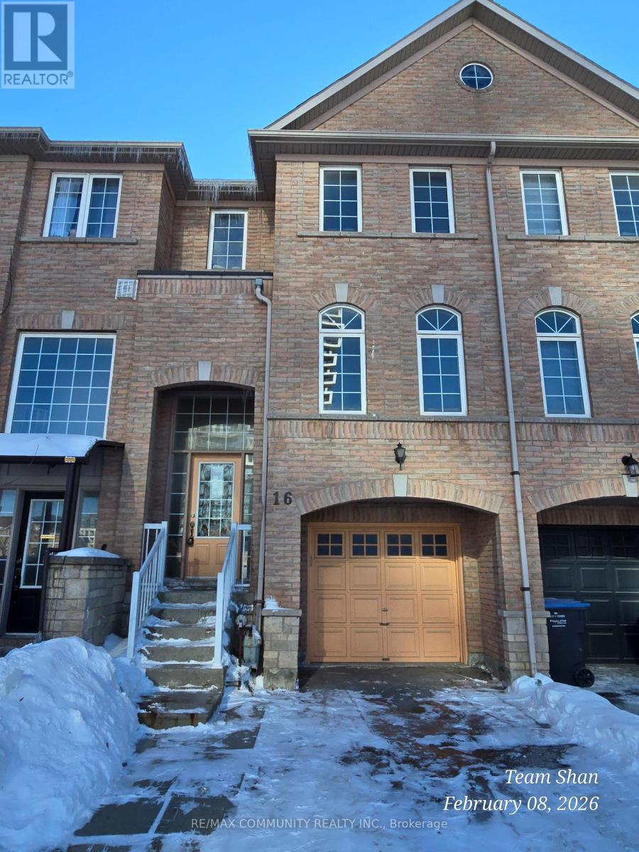 16 Bernard Avenue, Brampton, Ontario  L6Y 5S6 - Photo 3 - W12769102