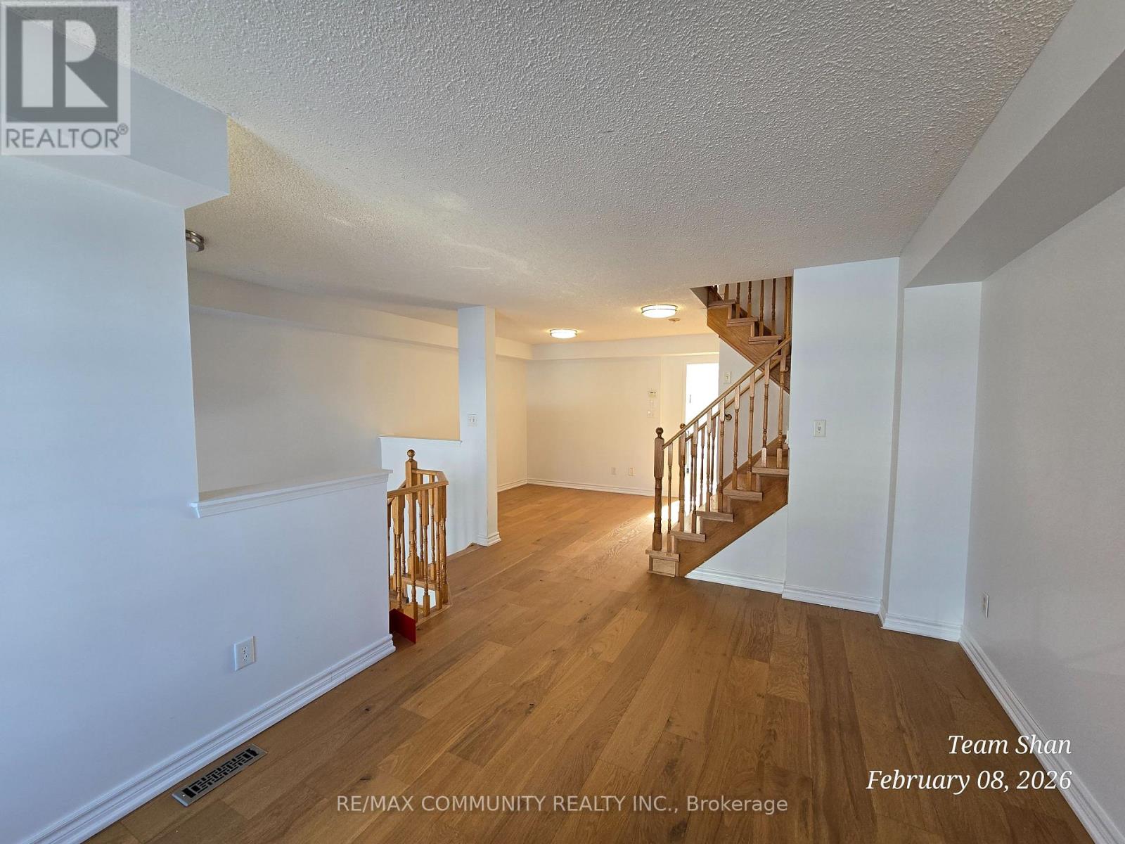 16 Bernard Avenue, Brampton, Ontario  L6Y 5S6 - Photo 7 - W12769102