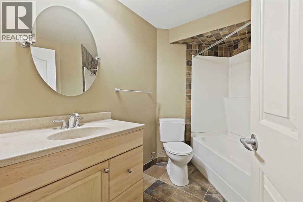 7936 Springbank Boulevard Sw, Calgary, Alberta  T3H 4L9 - Photo 29 - A2265903