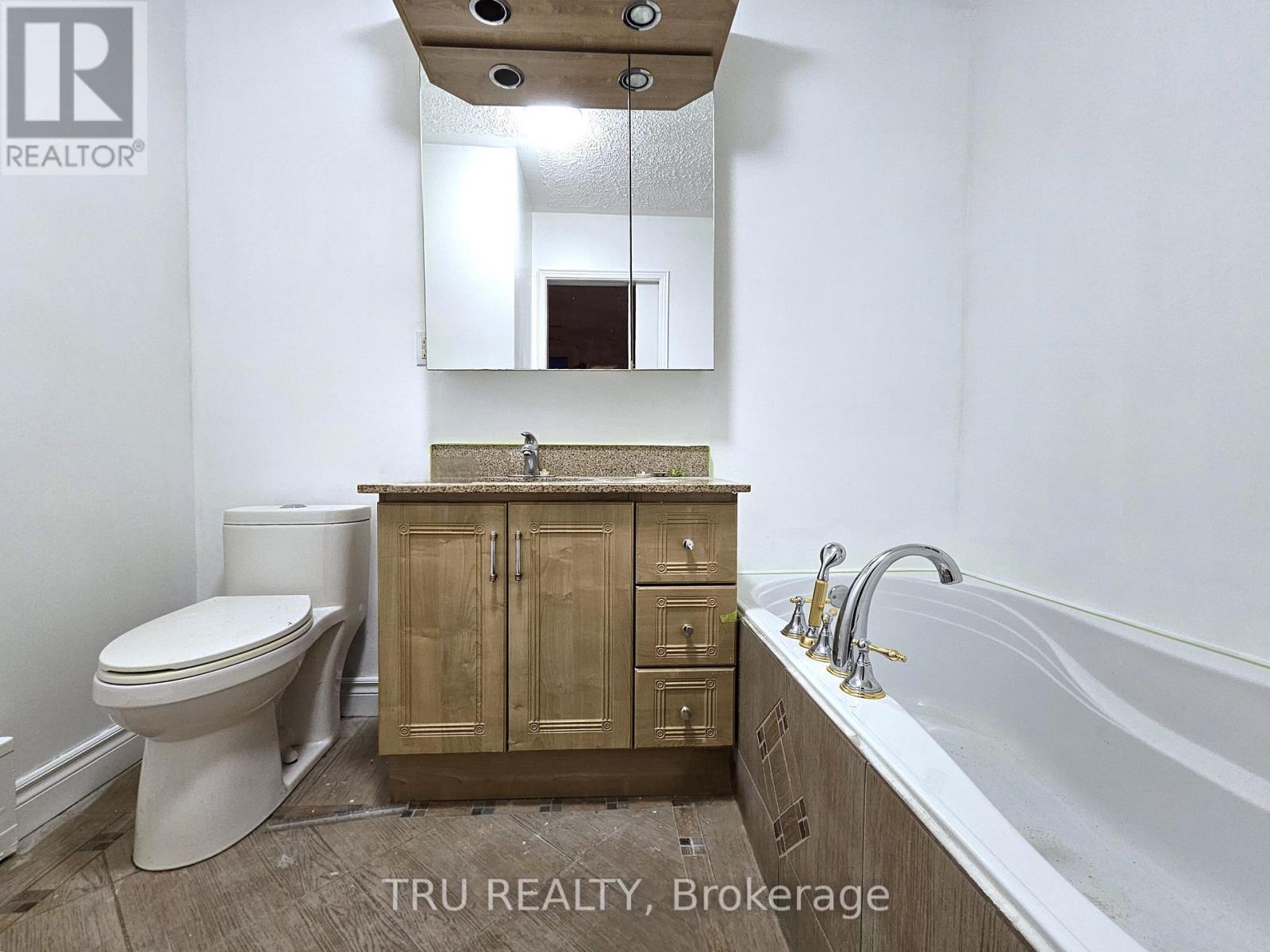 1 - 205 Lavergne Street, Ottawa, Ontario  K1L 5E4 - Photo 6 - X12770250