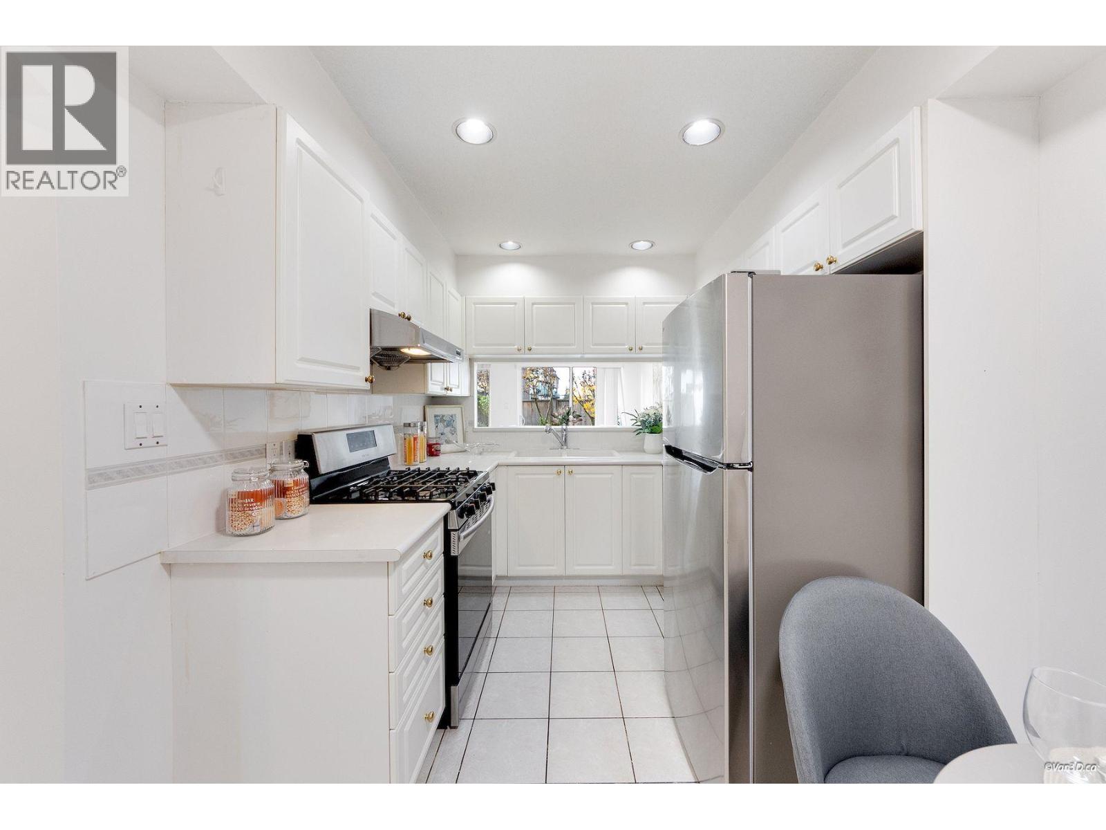 10795 No 2 Rd Richmond, Richmond, British Columbia  V7E 2E5 - Photo 5 - R3087763