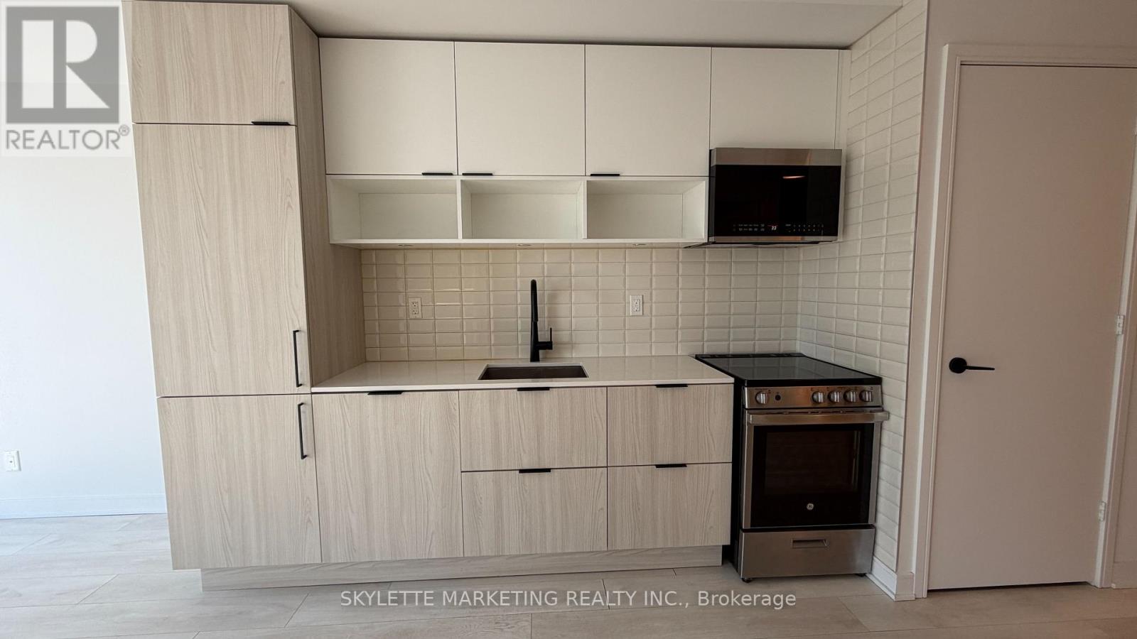 S447 - 35 Rolling Mills Road, Toronto (Waterfront Communities), Ontario  M5A 0V6 - Photo 2 - C12770244