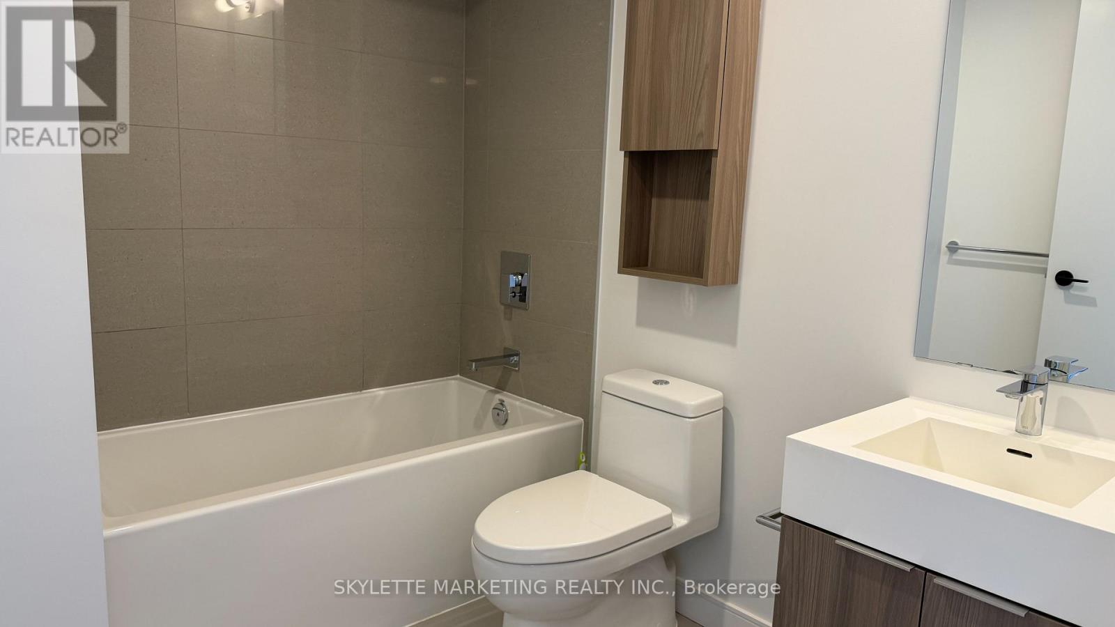 S447 - 35 Rolling Mills Road, Toronto (Waterfront Communities), Ontario  M5A 0V6 - Photo 5 - C12770244