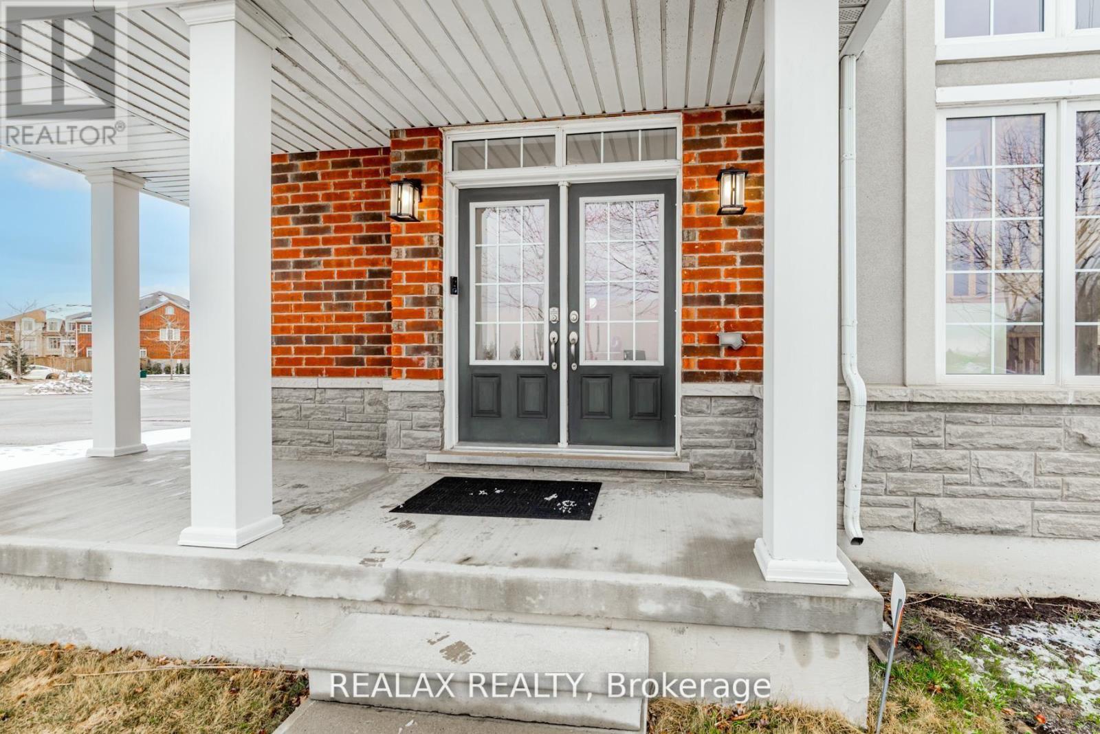 143 Livante Court, Markham (Victoria Square), Ontario  L6C 0T9 - Photo 2 - N12770254