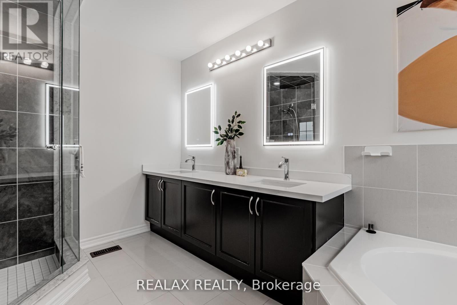 143 Livante Court, Markham (Victoria Square), Ontario  L6C 0T9 - Photo 21 - N12770254