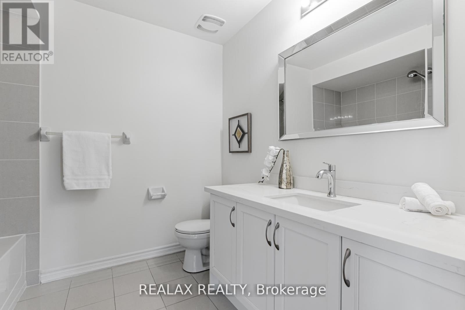 143 Livante Court, Markham (Victoria Square), Ontario  L6C 0T9 - Photo 23 - N12770254