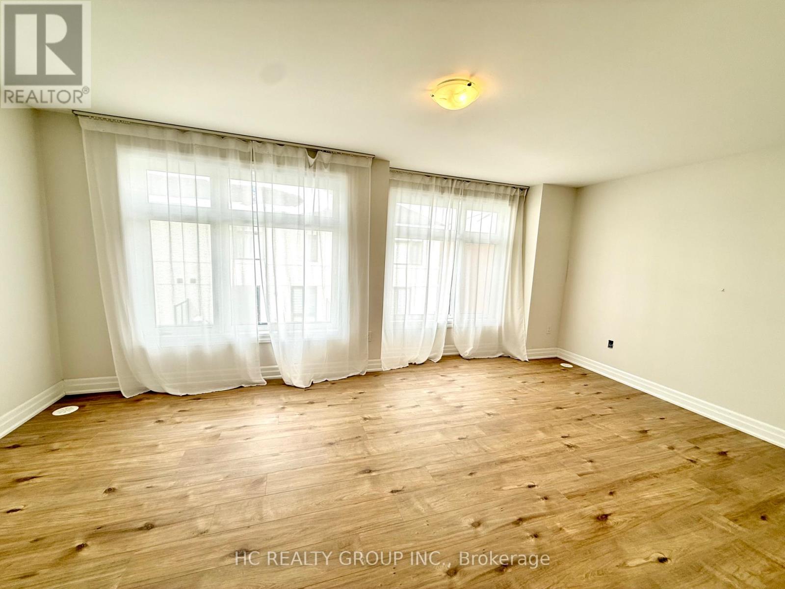 33 Thomas Armstrong Lane, Richmond Hill, Ontario  L4C 3E4 - Photo 6 - N12632490